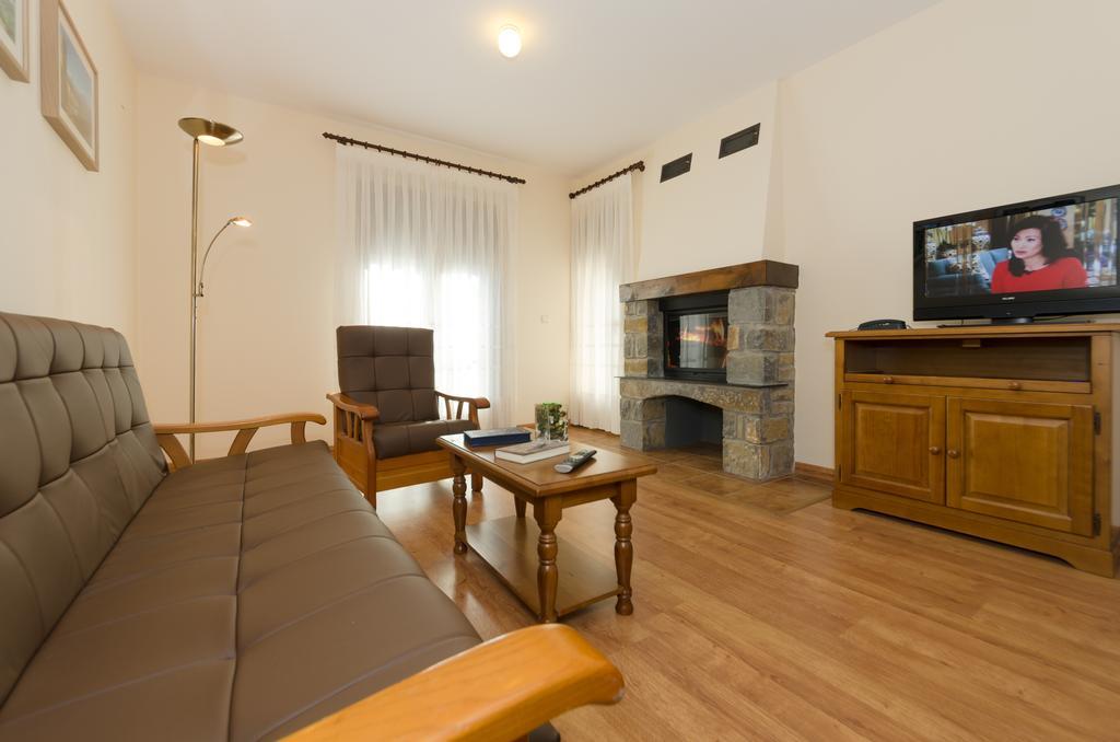 Hotel Apolo Aínsa Cameră foto